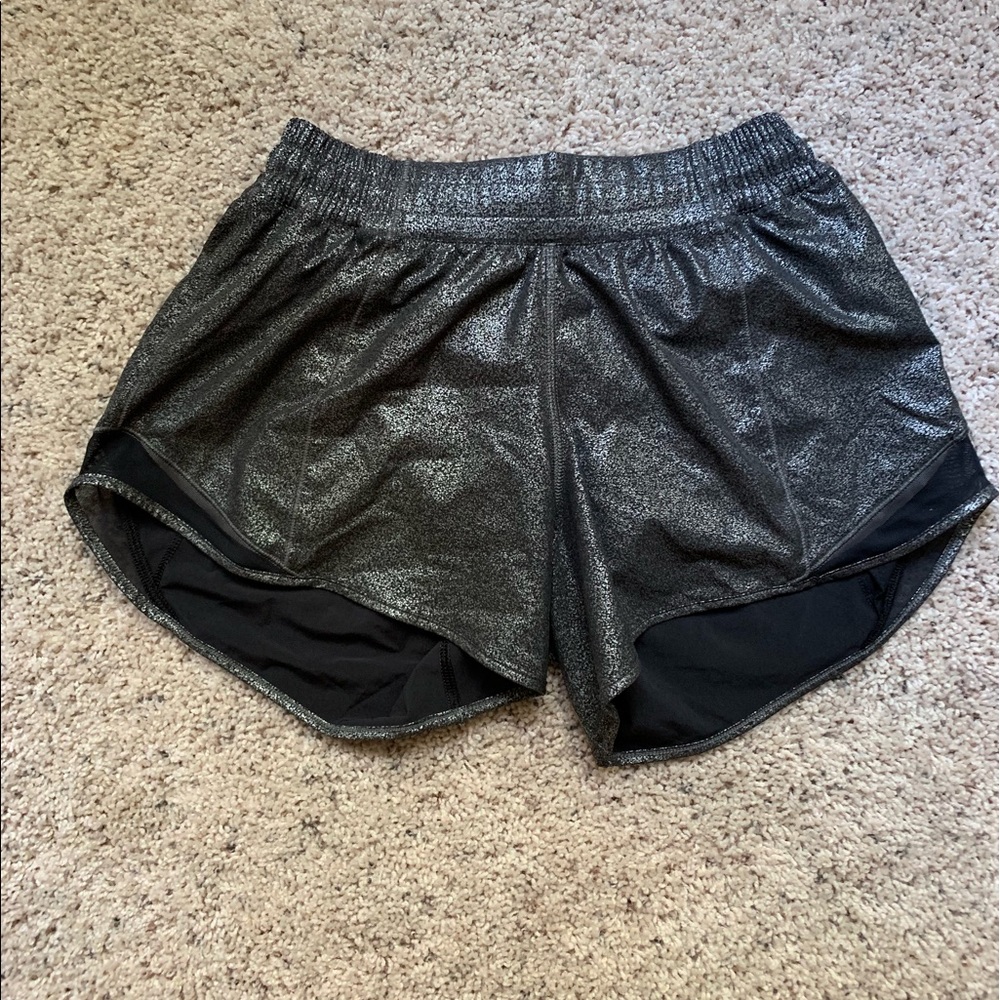 Lulu Lemon Hoty Hot shorts